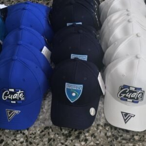 Gorra con Bandera de Guatemala Bordada a Mano: Un Accesorio Único